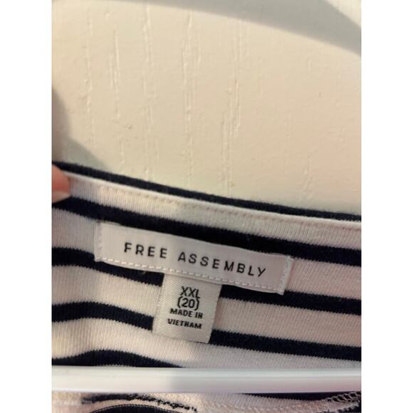 Set of 3!  Free Assembly red, blue and white striped and white puff sleeve knits - Picture 10 of 12